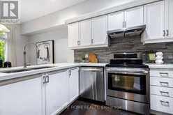 204 - 23 OBSERVATORY LANE | Richmond Hill Ontario | Slide Image Seven