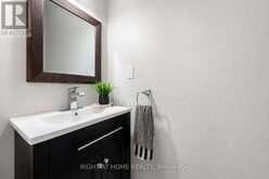 204 - 23 OBSERVATORY LANE | Richmond Hill Ontario | Slide Image Three