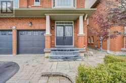 50 BRUMSTEAD DRIVE | Richmond Hill Ontario | Slide Image Four