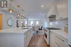 107 CRAWFORD ROSE DRIVE | Aurora Ontario | Slide Image Twelve