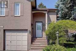 107 CRAWFORD ROSE DRIVE | Aurora Ontario | Slide Image Three