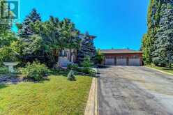 212 BURNS BOULEVARD | King Ontario | Slide Image Two