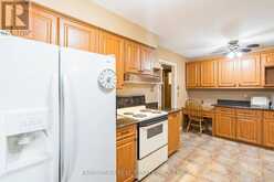 51 DAVIES CRESCENT | Barrie Ontario | Slide Image Eight