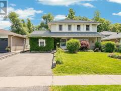 51 DAVIES CRESCENT Barrie Ontario, L4M 2M4