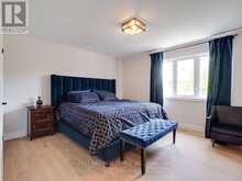 70 SHONIKER DRIVE | Newmarket Ontario | Slide Image Seventeen