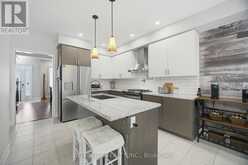 4 PETERSEN PLACE | Nobleton Ontario | Slide Image Thirteen