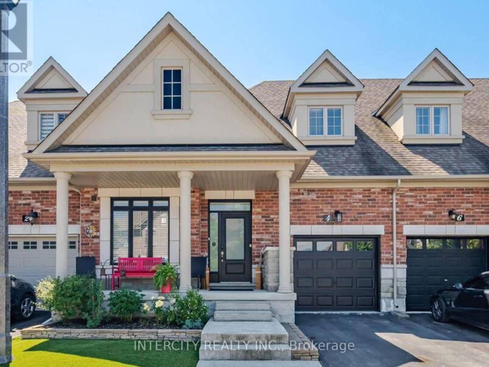 4 PETERSEN PLACE, Nobleton, Ontario L0G 1N0