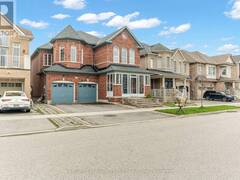 62 CREEKLAND AVENUE Whitchurch-Stouffville Ontario, L4A 1X4