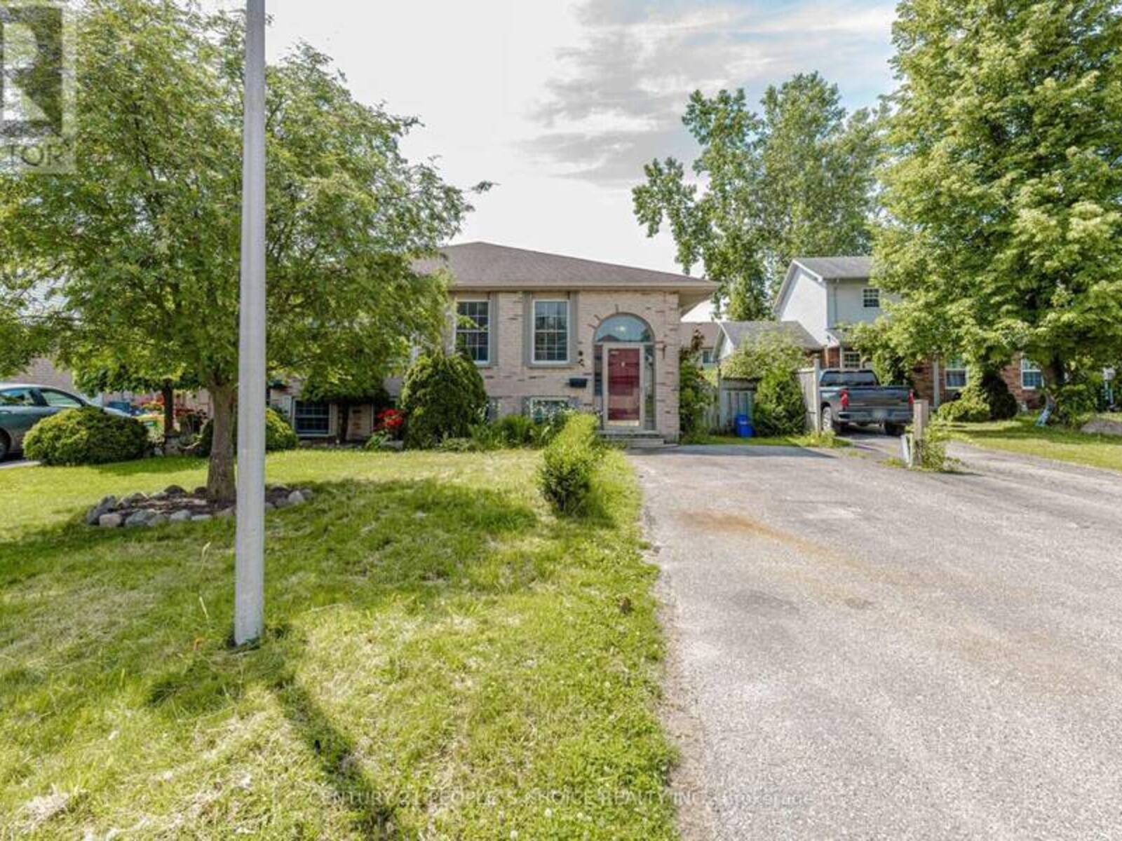 29 JULIA COURT, London, Ontario N5V 4X1