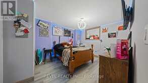 6 KINGS LANE | Brantford Ontario | Slide Image Thirty