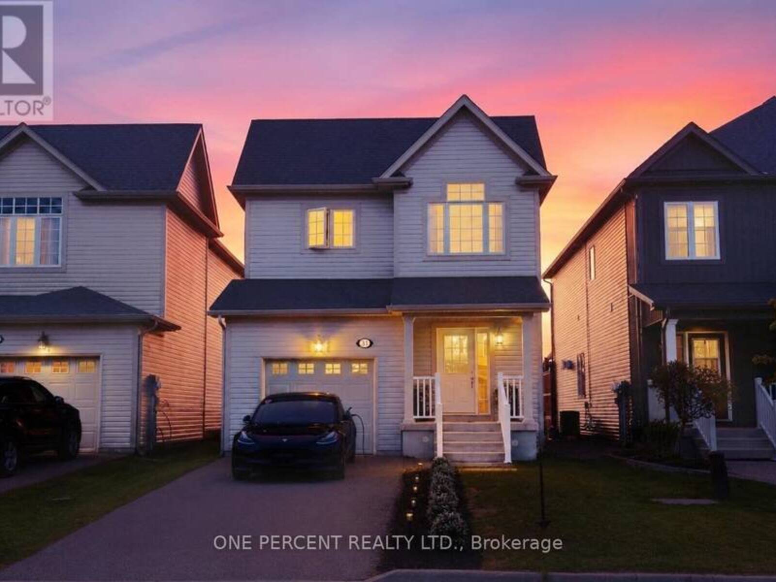 31 COURTNEY STREET, Fergus, Ontario N1M 0E3