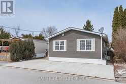 5 ELM STREET | Puslinch Ontario | Slide Image Two