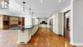 20 BLACKFOREST DRIVE | Richmond Hill Ontario | Slide Image Eleven