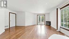 20 BLACKFOREST DRIVE | Richmond Hill Ontario | Slide Image Twelve
