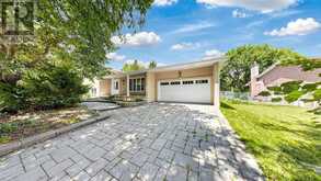 20 BLACKFOREST DRIVE | Richmond Hill Ontario | Slide Image Three