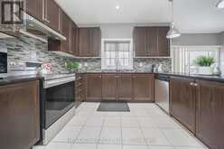 2 BEACHVILLE CIRCLE | Brampton Ontario | Slide Image Twelve