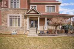 2 BEACHVILLE CIRCLE | Brampton Ontario | Slide Image Two