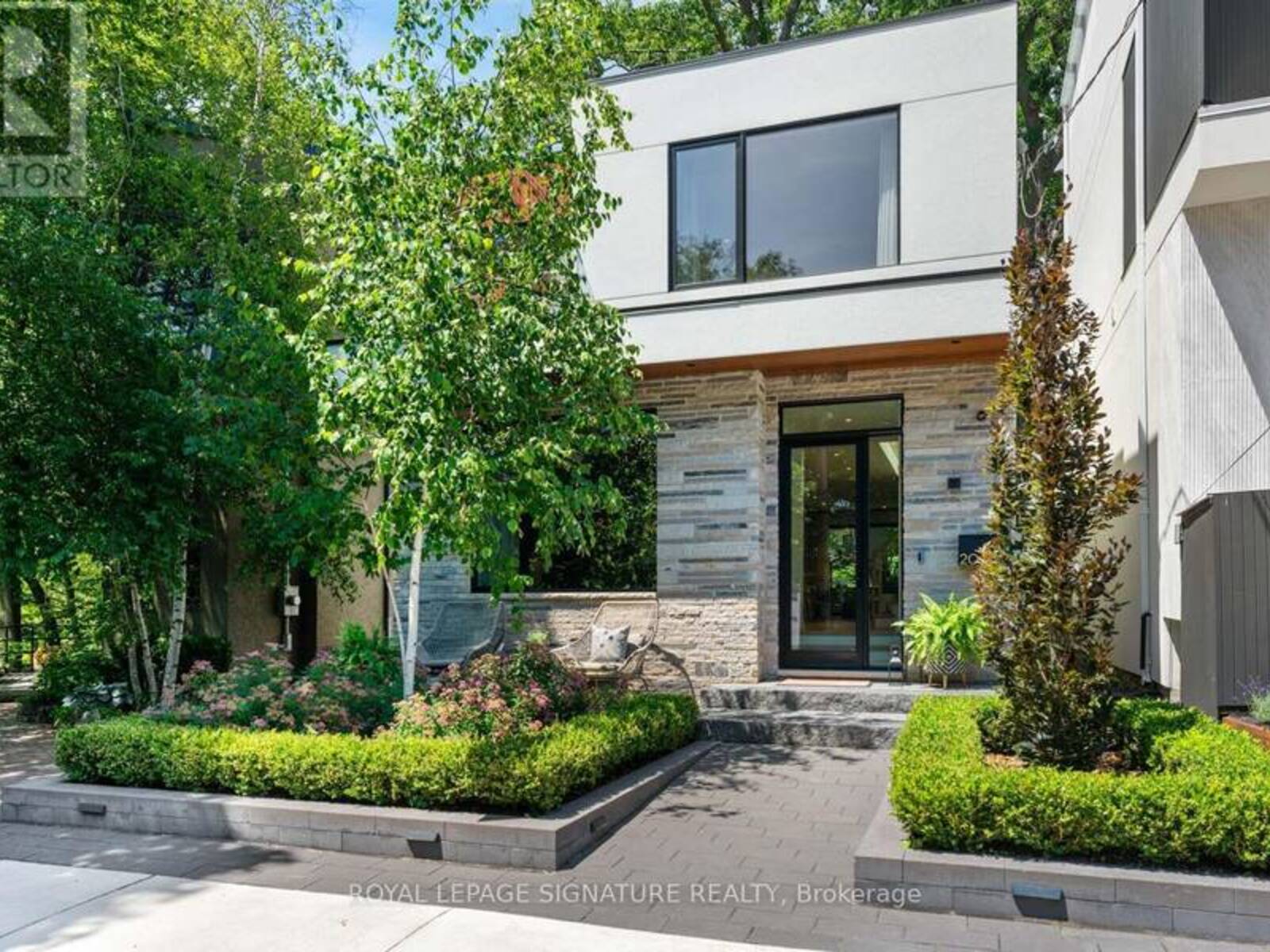 20 DUART PARK ROAD, Toronto, Ontario M4E 1J2