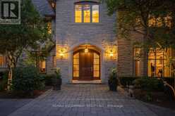 4038 LAKESHORE ROAD | Burlington Ontario | Slide Image Nineteen