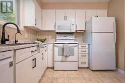 137 WHITE PINE CRESCENT | Waterloo Ontario | Slide Image Nine