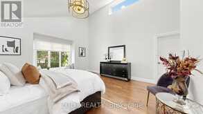 41 MEADOWCLIFFE DRIVE | Toronto Ontario | Slide Image Fifteen