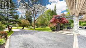 41 MEADOWCLIFFE DRIVE | Toronto Ontario | Slide Image Five