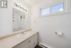 948 LAKE DRIVE E | Georgina Ontario | Slide Image Eighteen