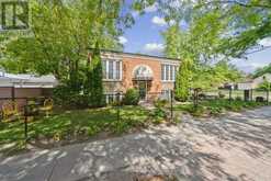 948 LAKE DRIVE E | Georgina Ontario | Slide Image Three