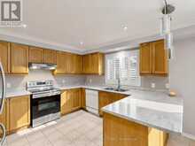 19 CITRONELLA LANE | Brampton Ontario | Slide Image Seventeen