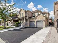 19 CITRONELLA LANE | Brampton Ontario | Slide Image Three