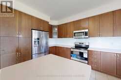 1533 DEVINE POINT | Milton Ontario | Slide Image Nineteen