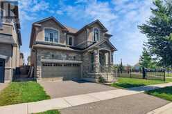 1533 DEVINE POINT | Milton Ontario | Slide Image Two