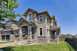 1533 DEVINE POINT | Milton Ontario | Slide Image Three
