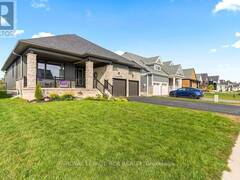 232 SNOWBERRY LANE Georgian Bluffs Ontario, N0H 1S0