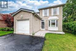 2150 HUNT CRESCENT | Burlington Ontario | Slide Image Two