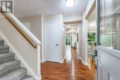 2150 HUNT CRESCENT | Burlington Ontario | Slide Image Three