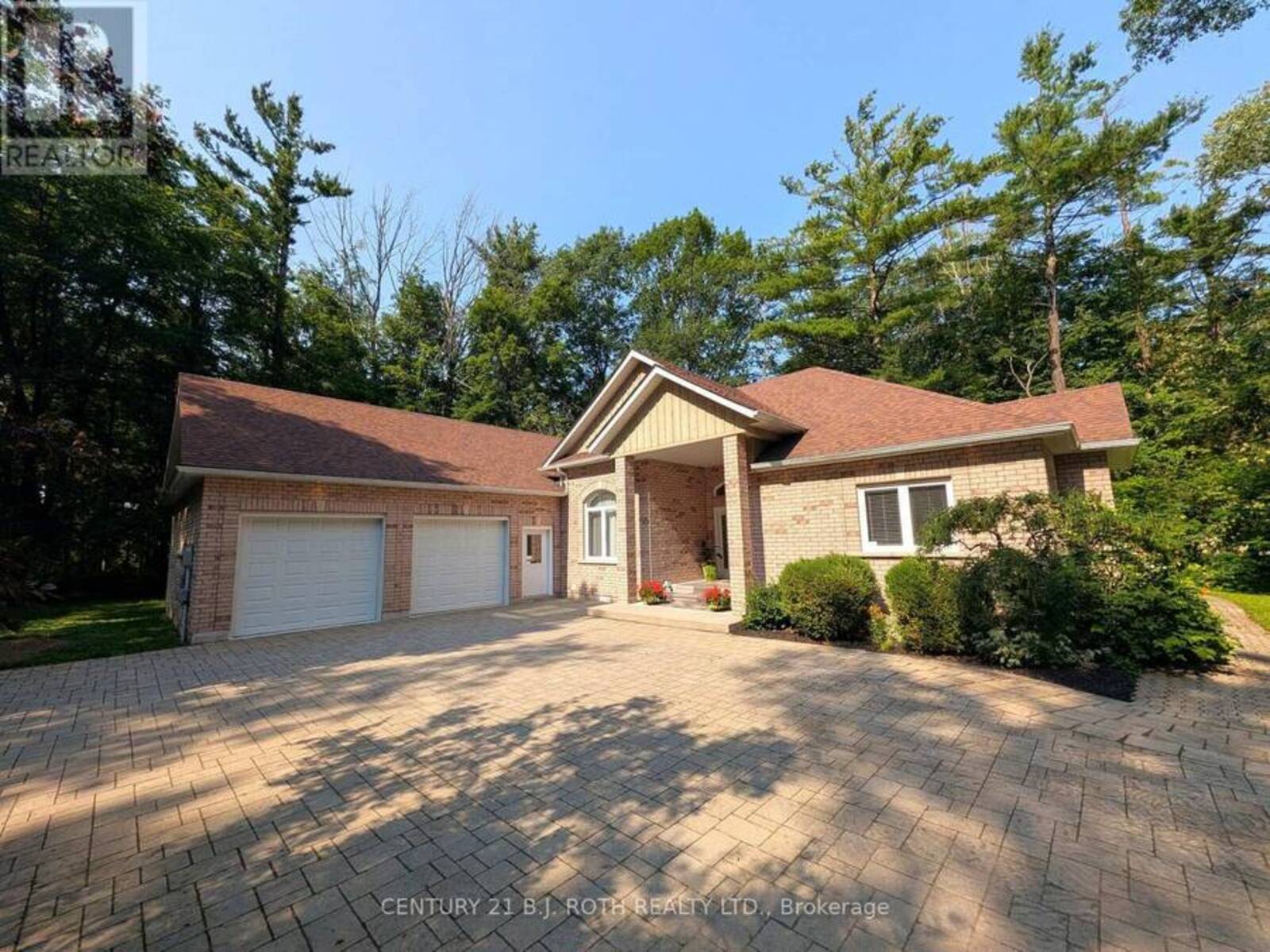 3925 ALGOMA AVENUE, Innisfil, Ontario L9S 2M4