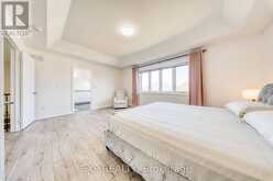 8 PROSPERITY WAY | East Gwillimbury Ontario | Slide Image Sixteen