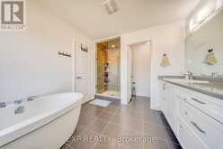 8 PROSPERITY WAY | East Gwillimbury Ontario | Slide Image Nineteen
