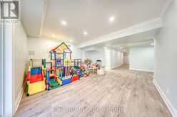 8 PROSPERITY WAY | East Gwillimbury Ontario | Slide Image Twenty-eight