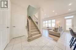 8 PROSPERITY WAY | East Gwillimbury Ontario | Slide Image Five