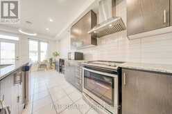8 PROSPERITY WAY | East Gwillimbury Ontario | Slide Image Seven