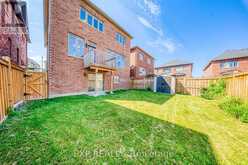 8 PROSPERITY WAY | East Gwillimbury Ontario | Slide Image Thirty-two