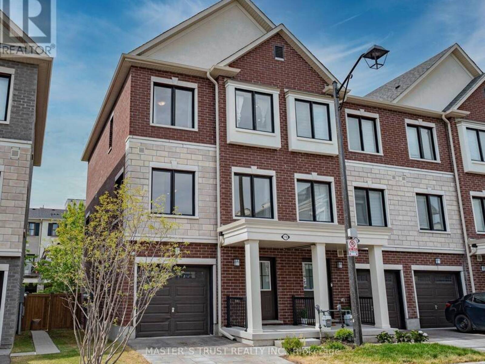 110 COVINGTON CRESCENT, Whitchurch-Stouffville, Ontario L4A 4W8