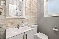 96 PENVILL TRAIL | Barrie Ontario | Slide Image Sixteen