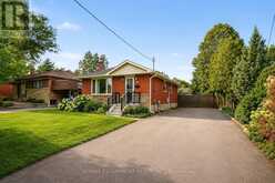 715 DRURY LANE | Burlington Ontario | Slide Image Two