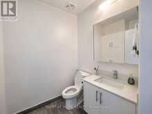 PH12 - 95 ONEIDA CRESCENT | Richmond Hill Ontario | Slide Image Ten