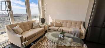 PH12 - 95 ONEIDA CRESCENT | Richmond Hill Ontario | Slide Image Two