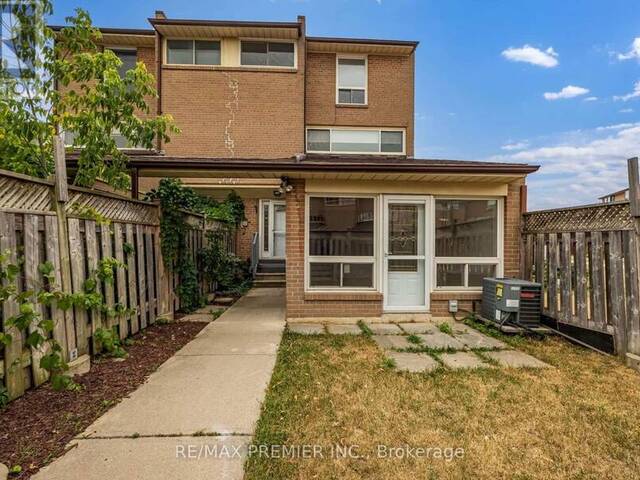 82 - 248 JOHN GARLAND BOULEVARD Toronto Ontario, M9V 1N8 - 3 Bedrooms Condo For Sale