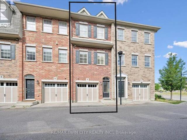 4 CHELTENHAM MEWS Kitchener Ontario, N2H 0B2 - 2 Bedrooms Home For Sale